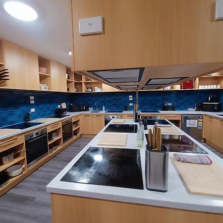 Urbanz Christchurch Exterior foto The kitchen at the International Centre for Culinary Arts